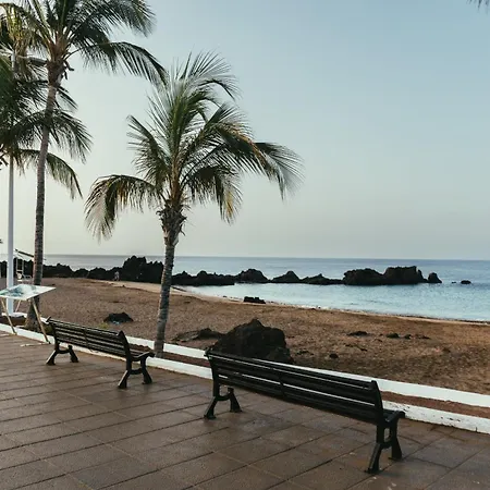 Playa Chica - Comfy & Fresh 2 Min To Lägenhet