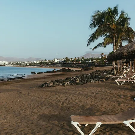 Playa Chica - Comfy & Fresh Apt 2 Min To Beach *
